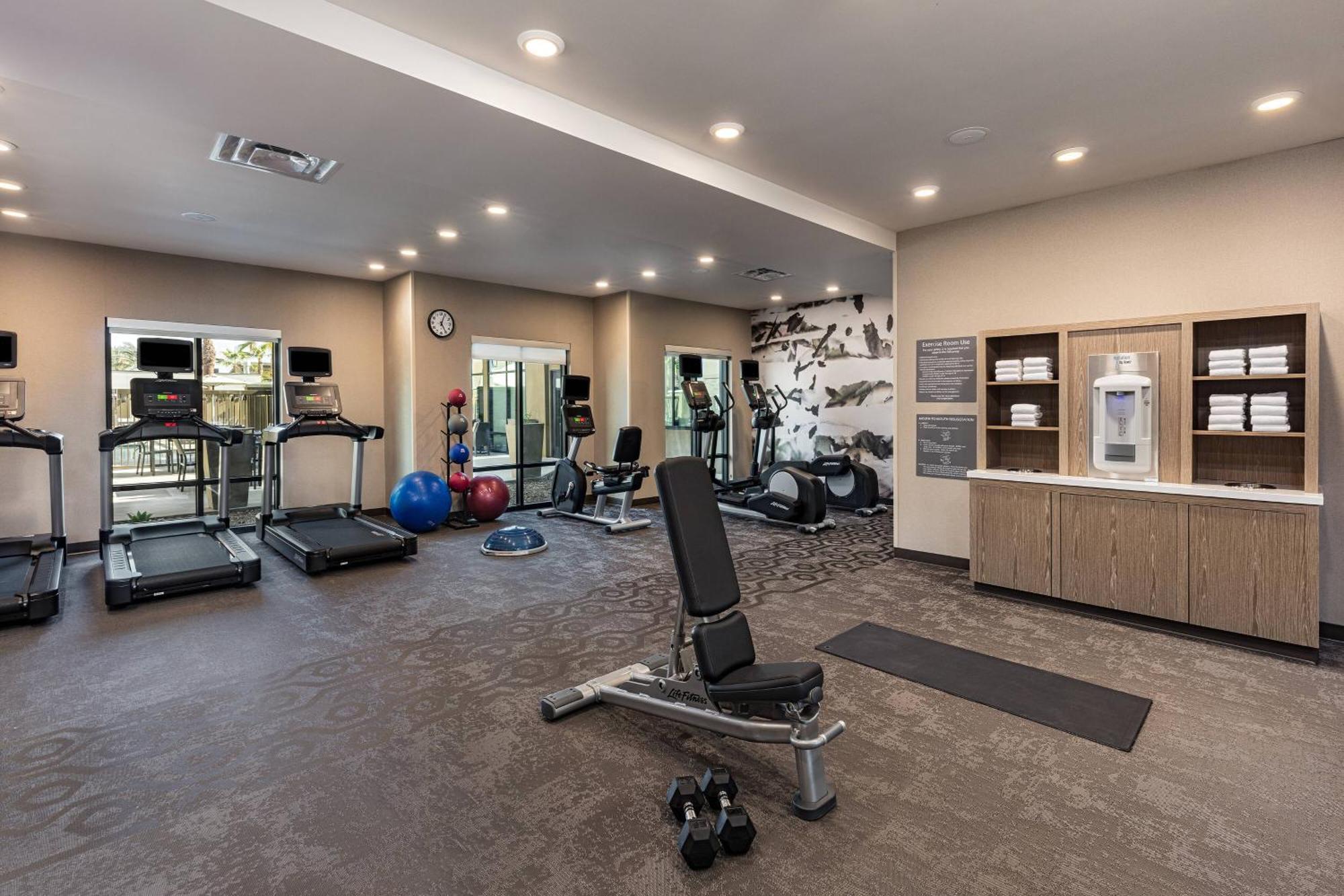 Residence Inn Riverside Moreno Valley Bagian luar foto