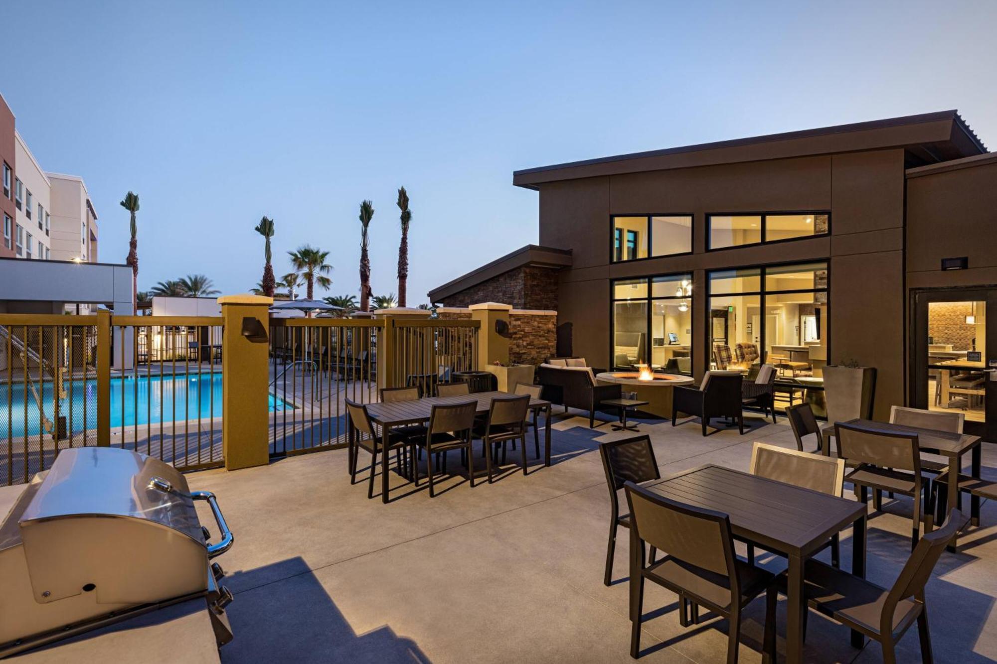 Residence Inn Riverside Moreno Valley Bagian luar foto